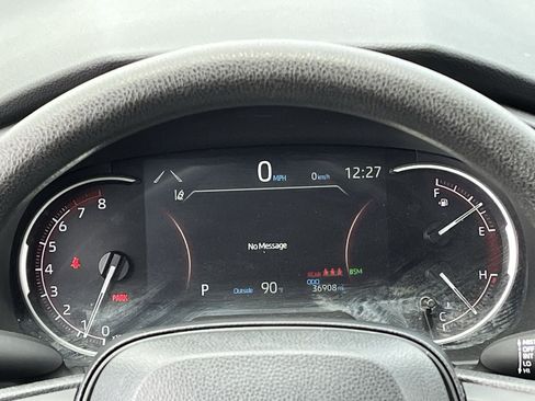 Used 2025 Toyota RAV4 XLE FWD image 13
