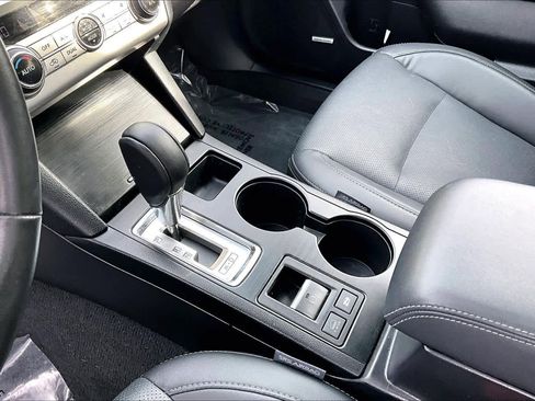 Used 2016 Subaru Outback 2.5i Limited image 16