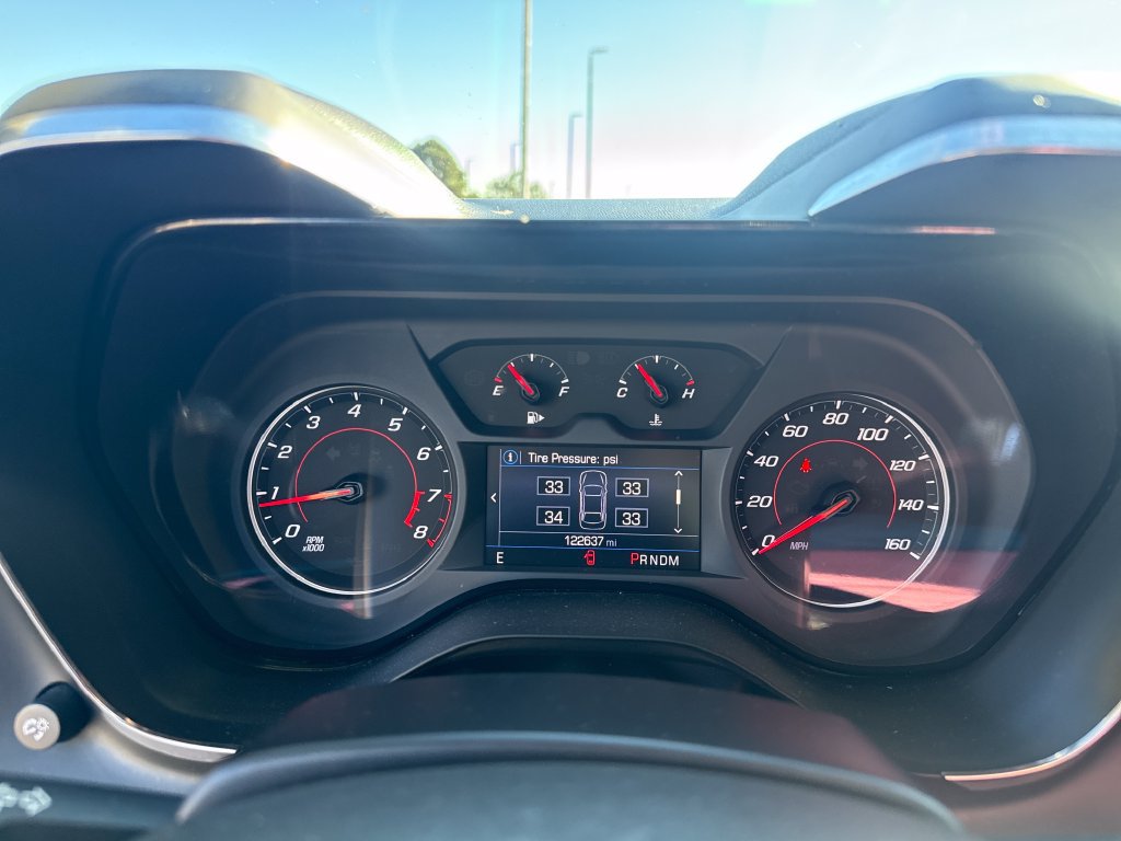 Used 2019 Chevrolet Camaro LT RWD image 15