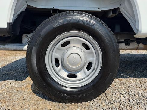 Used 2019 Ford F250 XL w/ Power Equipment Group AWD/4WD image 15