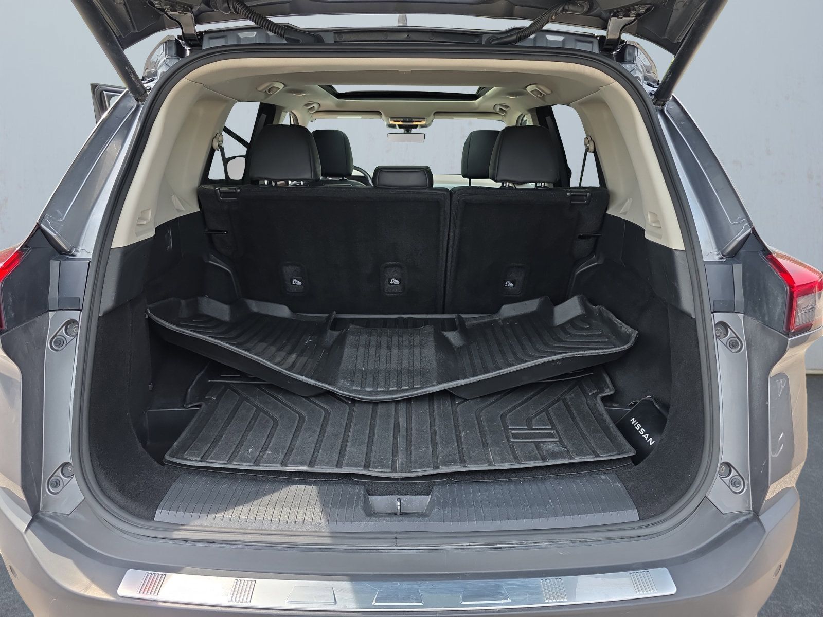 Used 2023 Nissan Rogue SL w/ SL Premium Package AWD/4WD image 15