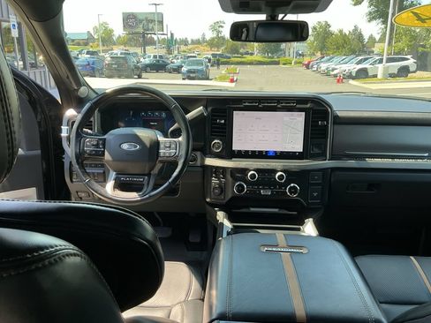Used 2024 Ford F450 Platinum w/ FX4 Off-Road Package AWD/4WD image 21