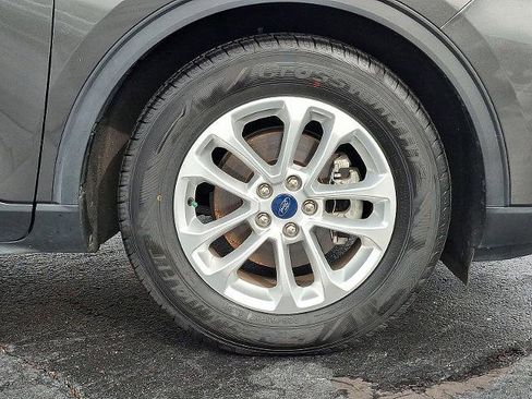 Certified 2020 Ford Escape SE image 8