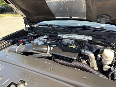Used 2019 GMC Sierra 2500 Denali w/ Duramax Plus Package AWD/4WD image 35