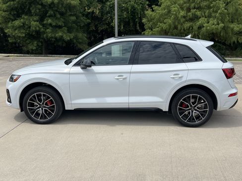 Used 2025 Audi SQ5 Premium Plus w/ Premium Plus Package image 7