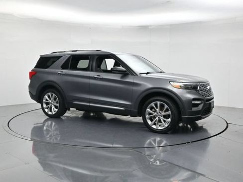 Used 2021 Ford Explorer Platinum w/ Equipment Group 601A AWD/4WD image 3