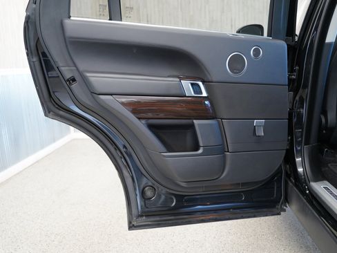 Used 2017 Land Rover Range Rover Long Wheelbase Supercharged image 36