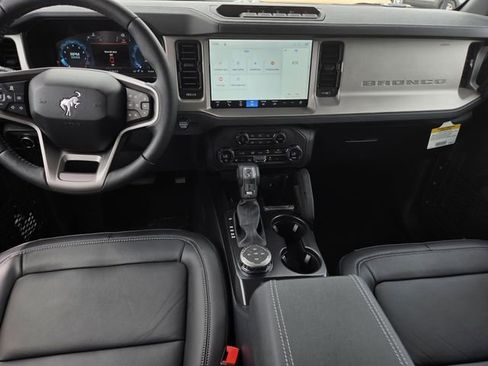 New 2026 Ford Bronco Outer Banks w/ Sasquatch Package AWD/4WD image 6