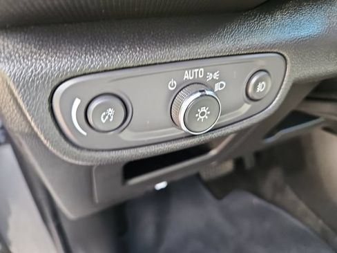 Used 2023 Chevrolet TrailBlazer LT w/ Convenience Package AWD/4WD image 18