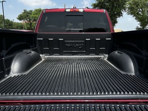 Used 2025 RAM 1500 Laramie AWD/4WD image 34
