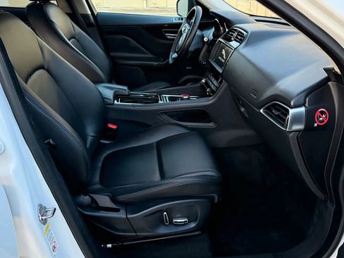 Used 2019 Jaguar F-PACE AWD/4WD image 19