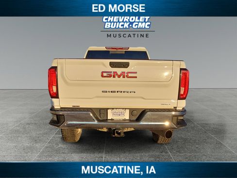 Used 2022 GMC Sierra 2500 SLT w/ SLT Convenience Package image 4