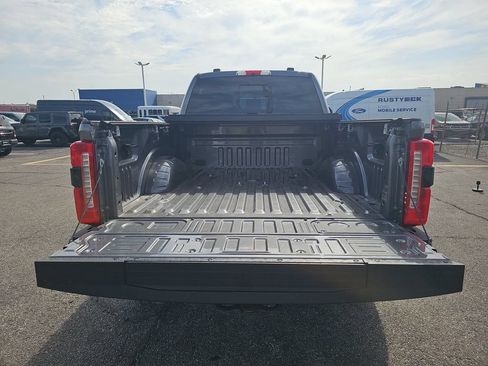 Used 2023 Ford F250 Lariat w/ Sport Appearance Package AWD/4WD image 12