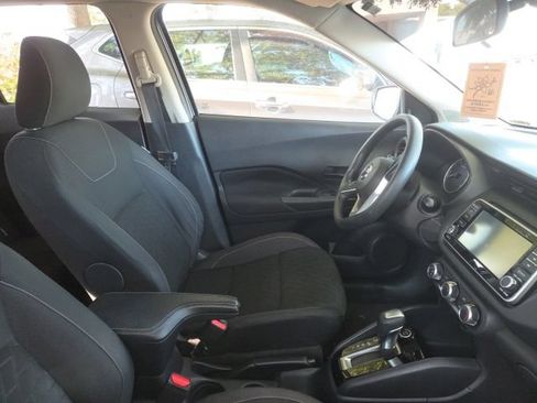 Used 2021 Nissan Kicks S FWD image 6