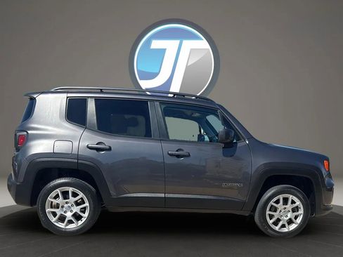 Used 2019 Jeep Renegade Latitude image 6