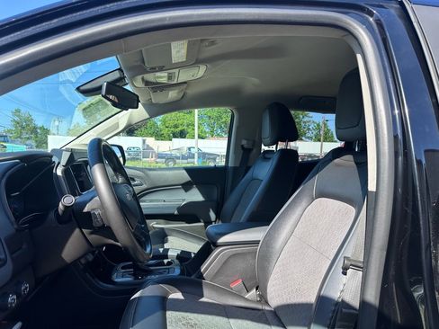 Used 2016 Chevrolet Colorado Z71 AWD/4WD image 12