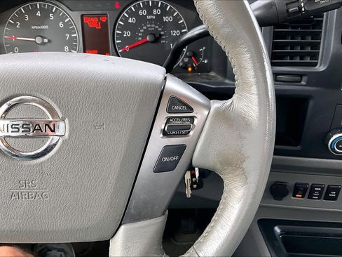 Used 2021 Nissan NV 3500 SL image 22