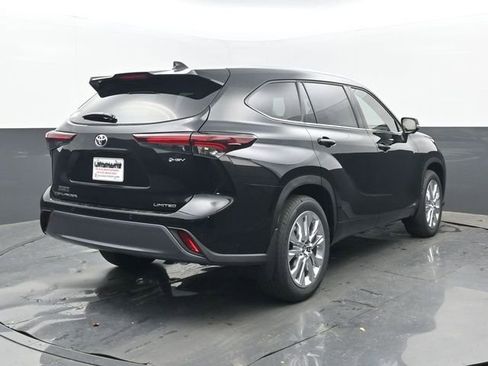New 2026 Toyota Highlander Limited image 22