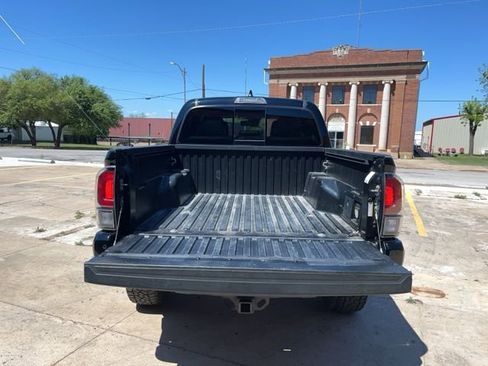 Used 2020 Toyota Tacoma TRD Pro image 4