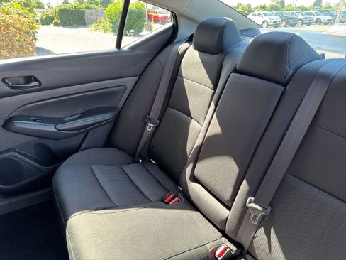 Used 2025 Nissan Altima 2.5 SV FWD image 39