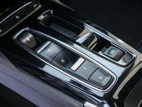 Used 2022 Chevrolet Bolt EUV Premier w/ Sun & Sound Package image 20