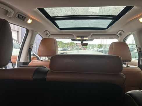 Certified 2025 Nissan Pathfinder Platinum w/ Cargo Package FWD image 28