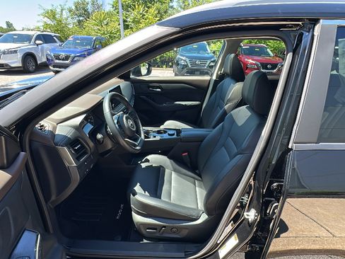 Used 2023 Nissan Rogue SV w/ SV Premium B Package AWD/4WD image 11