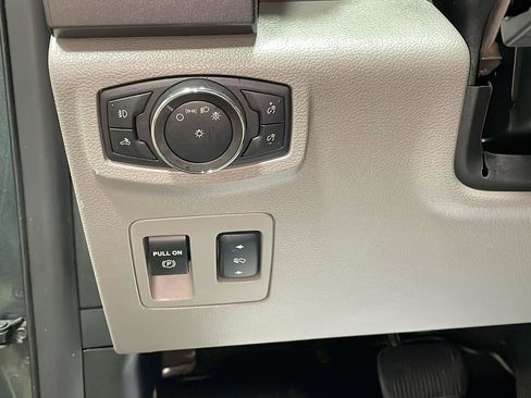 Used 2018 Ford F150 XLT w/ Equipment Group 302A Luxury image 16