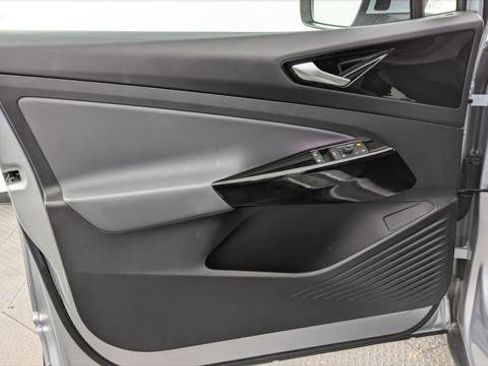 Used 2021 Volkswagen ID.4 Pro w/ ID.4 Protection Package image 12