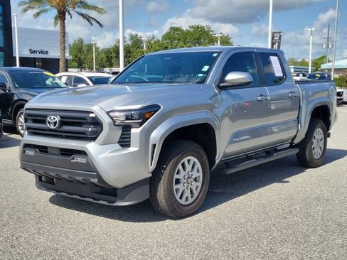 Used 2024 Toyota Tacoma SR5 AWD/4WD image 2