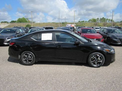 Certified 2024 Nissan Sentra SV FWD image 2