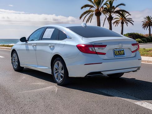Used 2018 Honda Accord LX image 7