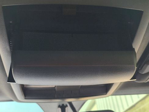 Used 2013 Dodge Challenger SRT8 RWD image 22