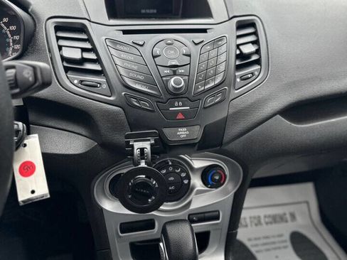 Used 2018 Ford Fiesta SE image 30