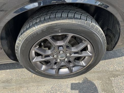 Used 2018 Dodge Challenger GT AWD/4WD image 23