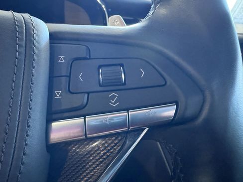 Used 2023 Cadillac XT6 Sport image 28