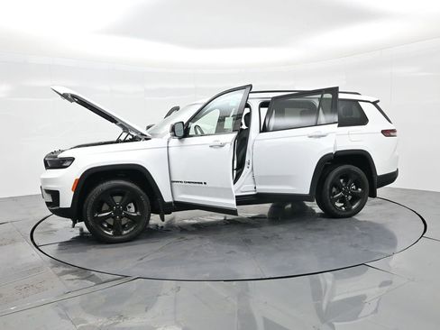 New 2025 Jeep Grand Cherokee L Laredo image 40