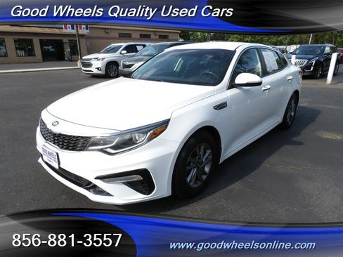 Used 2020 Kia Optima LX FWD image 1