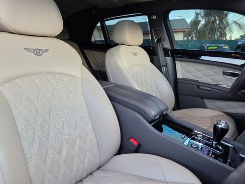 Used 2020 Bentley Mulsanne image 19
