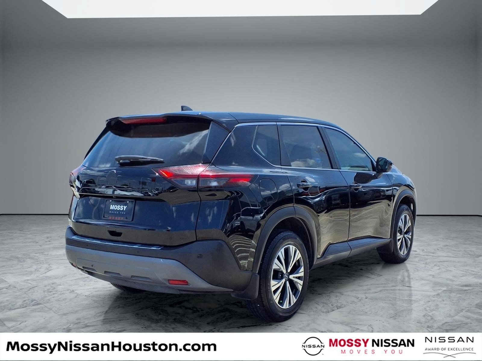 Used 2023 Nissan Rogue SV FWD image 7