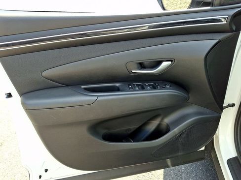 Certified 2023 Hyundai Tucson SEL w/ Convenience Package AWD/4WD image 15