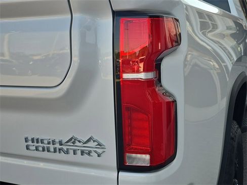 Certified 2024 Chevrolet Silverado 3500 High Country w/ High Country Premium Package image 10