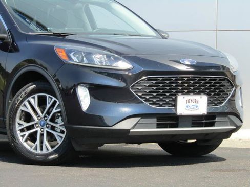 Certified 2021 Ford Escape SEL AWD/4WD image 5