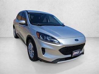 Used 2020 Ford Escape SE FWD video 2