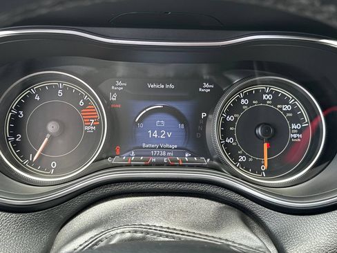 Used 2020 Jeep Cherokee Limited w/ Advanced Safety Group FWD image 31