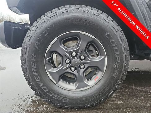 Used 2021 Jeep Gladiator Sport image 32