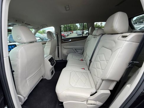 Used 2024 Volkswagen Atlas SE FWD image 22