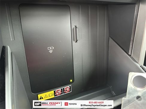 Used 2025 Toyota Sequoia Limited image 17