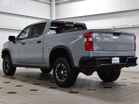 Used 2025 Chevrolet Silverado 1500 ZR2 w/ Technology Package AWD/4WD image 6