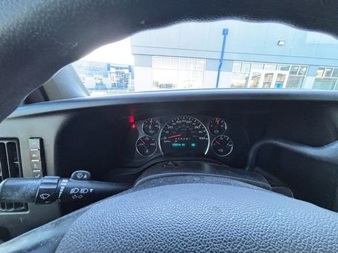 Used 2016 GMC Savana 2500 image 9